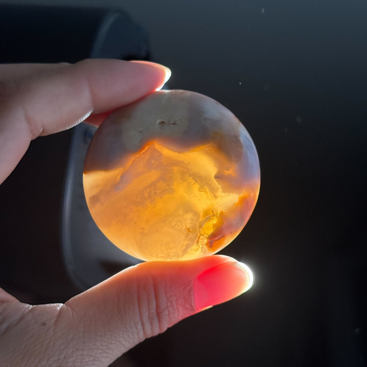 Flower Agate Round Palm Stone – 0.077 kg
