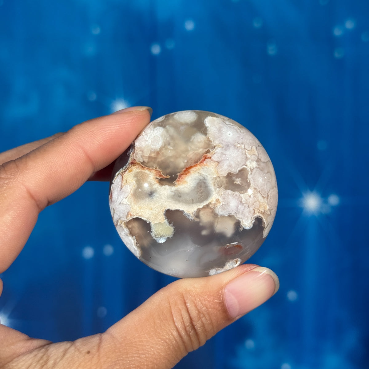 Flower Agate Round Palmstone – 0.082 kg