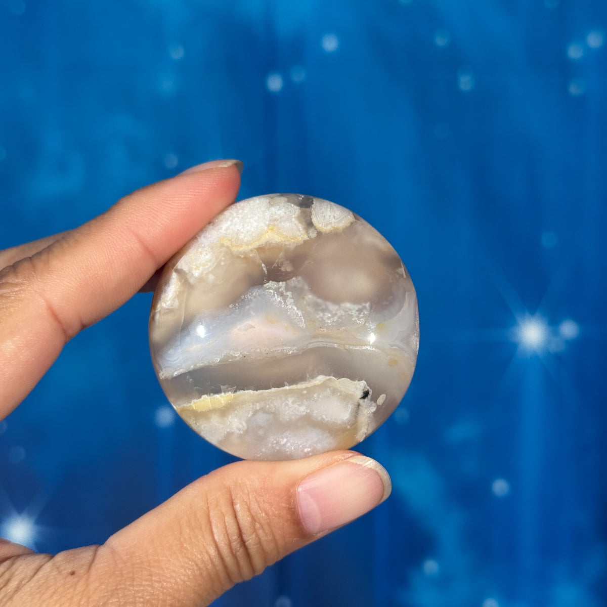 Flower Agate Round Palm Stone – 0.085 kg
