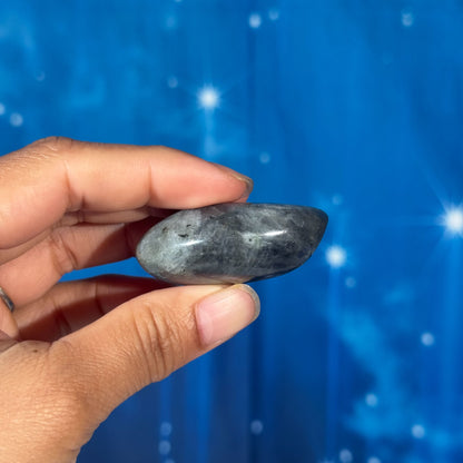 Labradorite Palm Stone – 0.042 kg