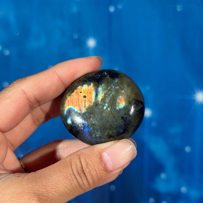 Labradorite Palm Stone – 0.060 kg