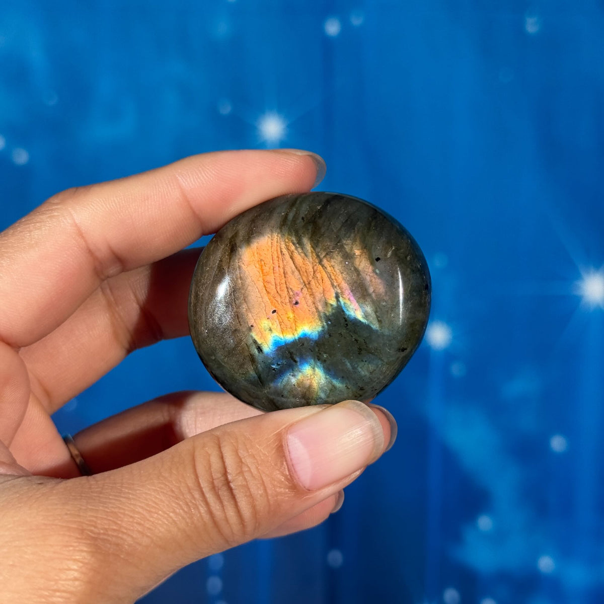 Labradorite Palmstone – 0.060 kg