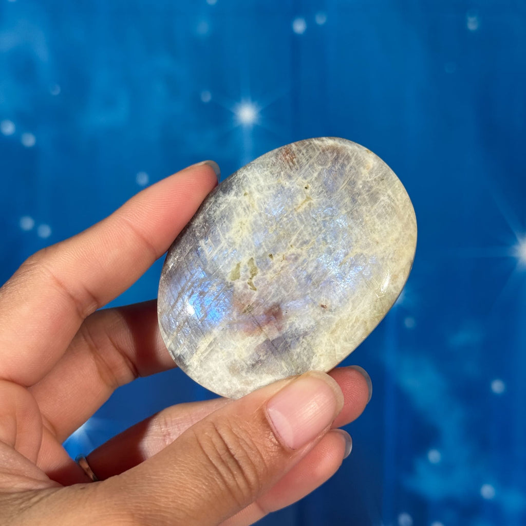 Russian Moonstone with Sunstone Palmstone – Belomorite • 0.074 kg