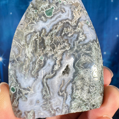 Moss agate free form - 2 1/4" × 3/4" × 3 5/8" - 5.2 oz