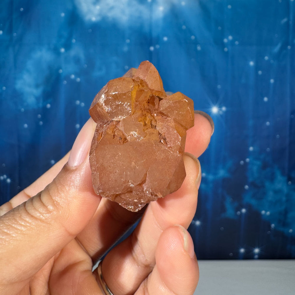 Iron-Stained Quartz Cluster – 0.060 kg