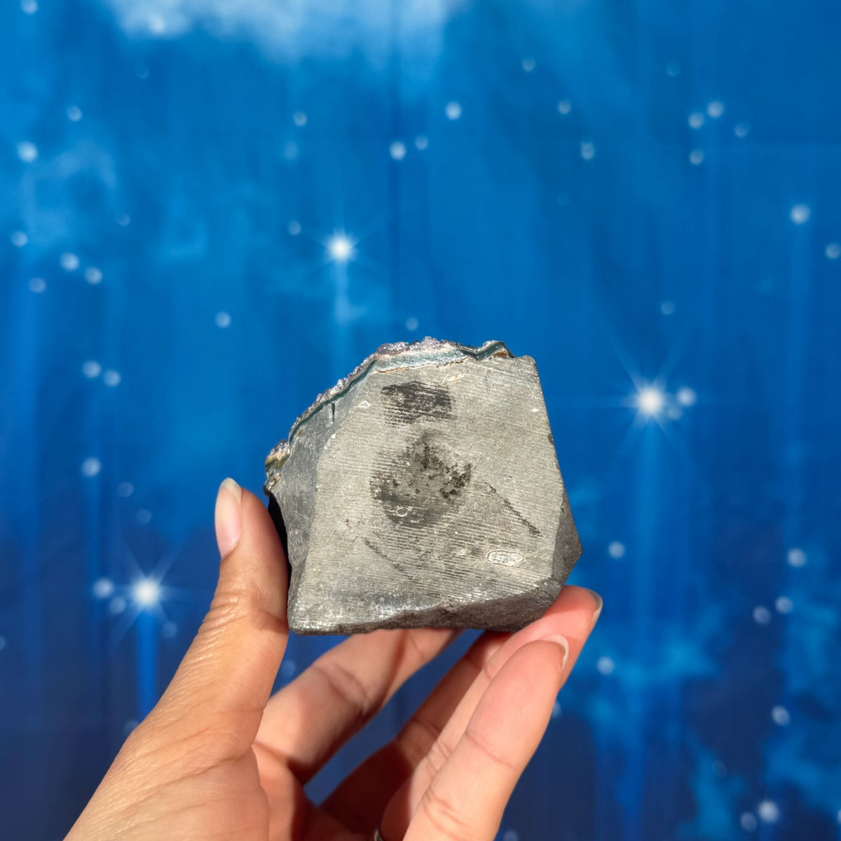 Amethyst Cut Base - 0.386 kg
