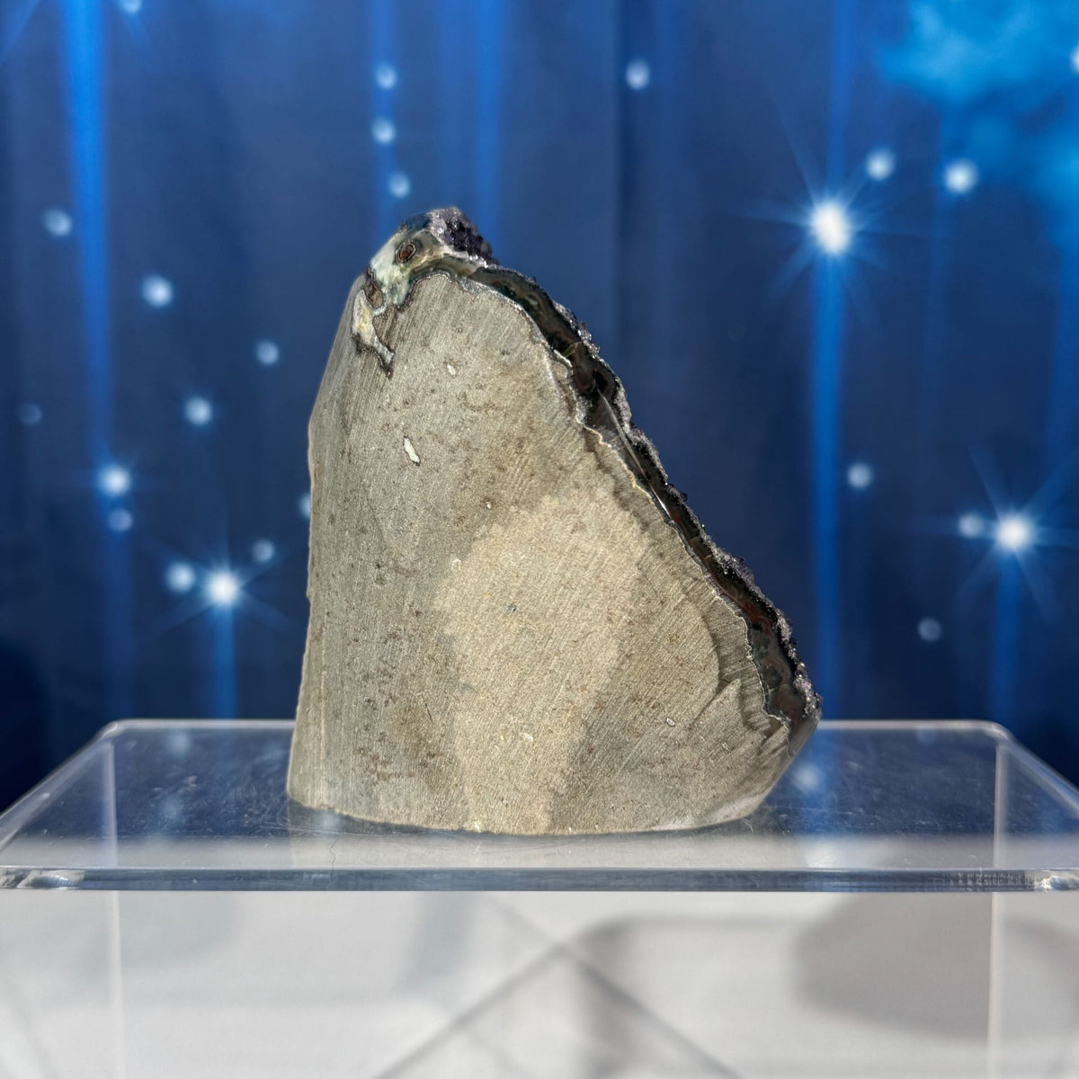 Amethyst Cut Base – 0.420 kg