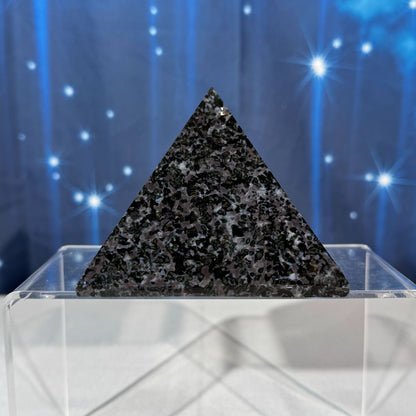Indigo Gabbro Pyramid – 0.706 kg