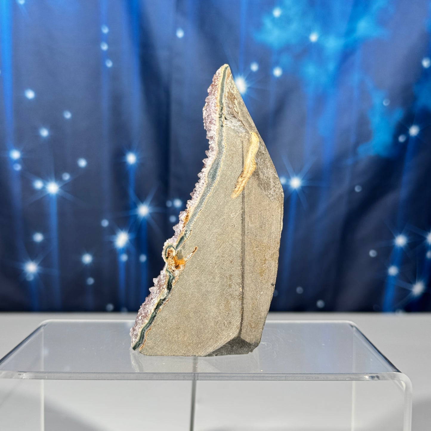 Amethyst Cut Base - 0.386 kg