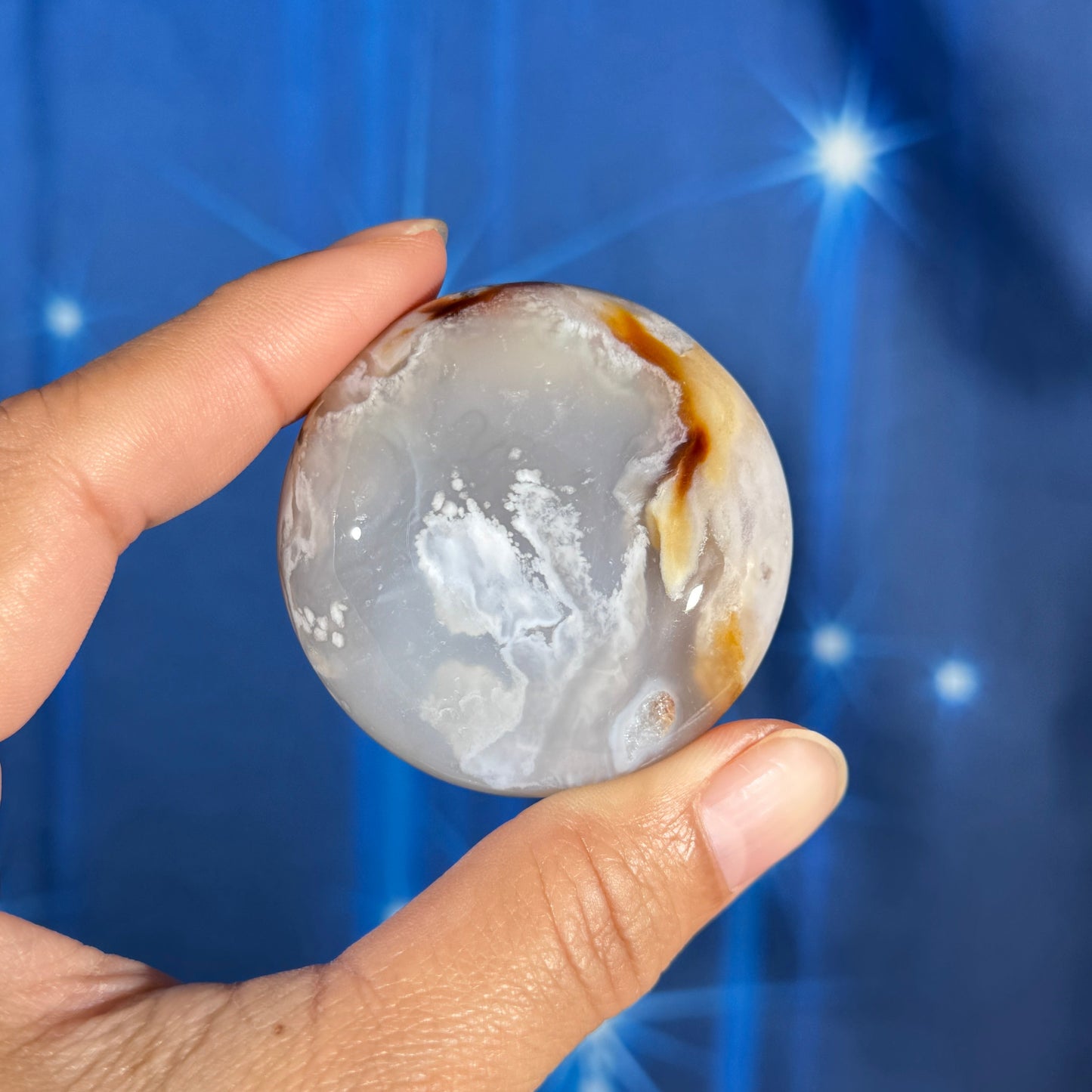 Flower Agate Round Palm Stone – 0.077 kg