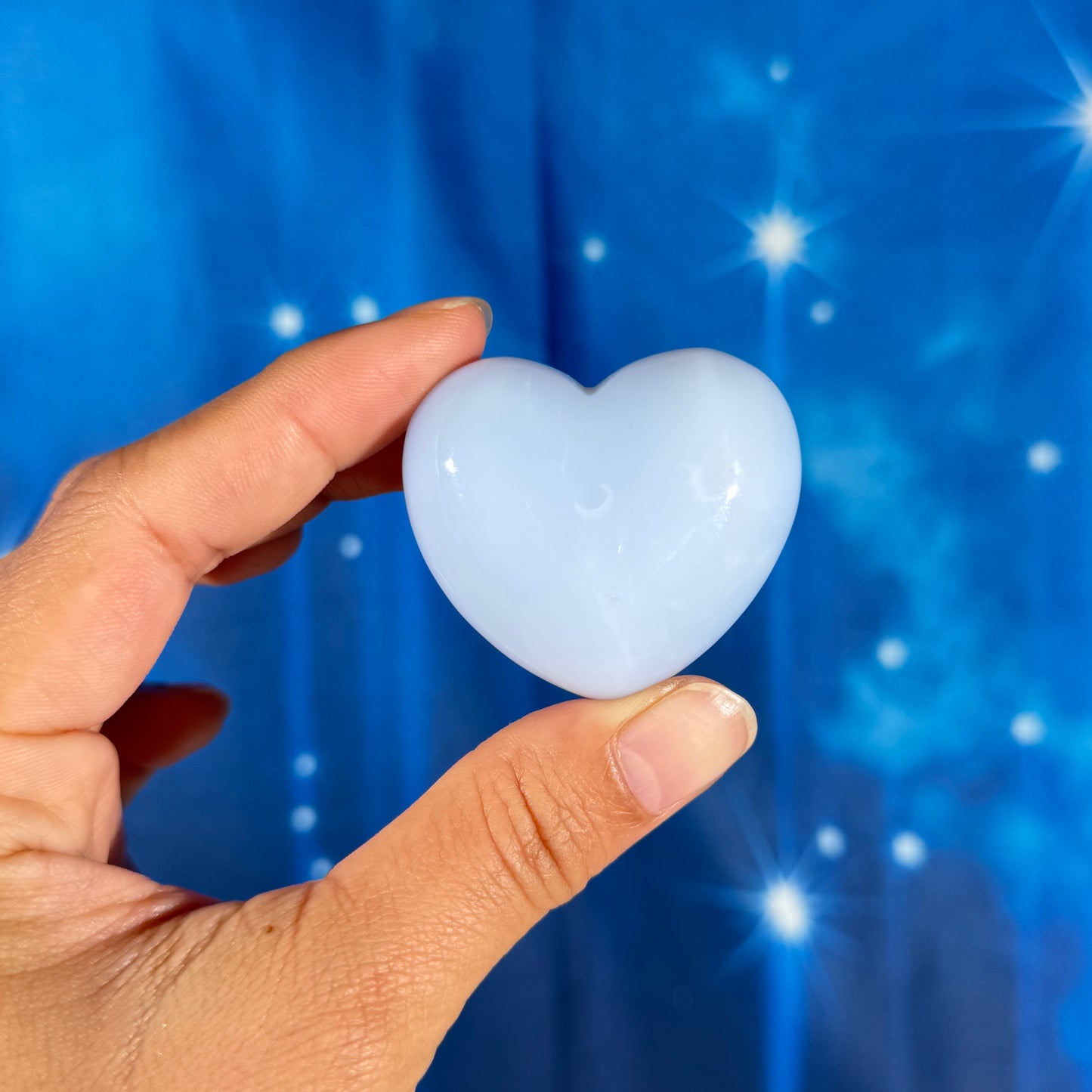 Blue Chalcedony Heart – 0.068 kg