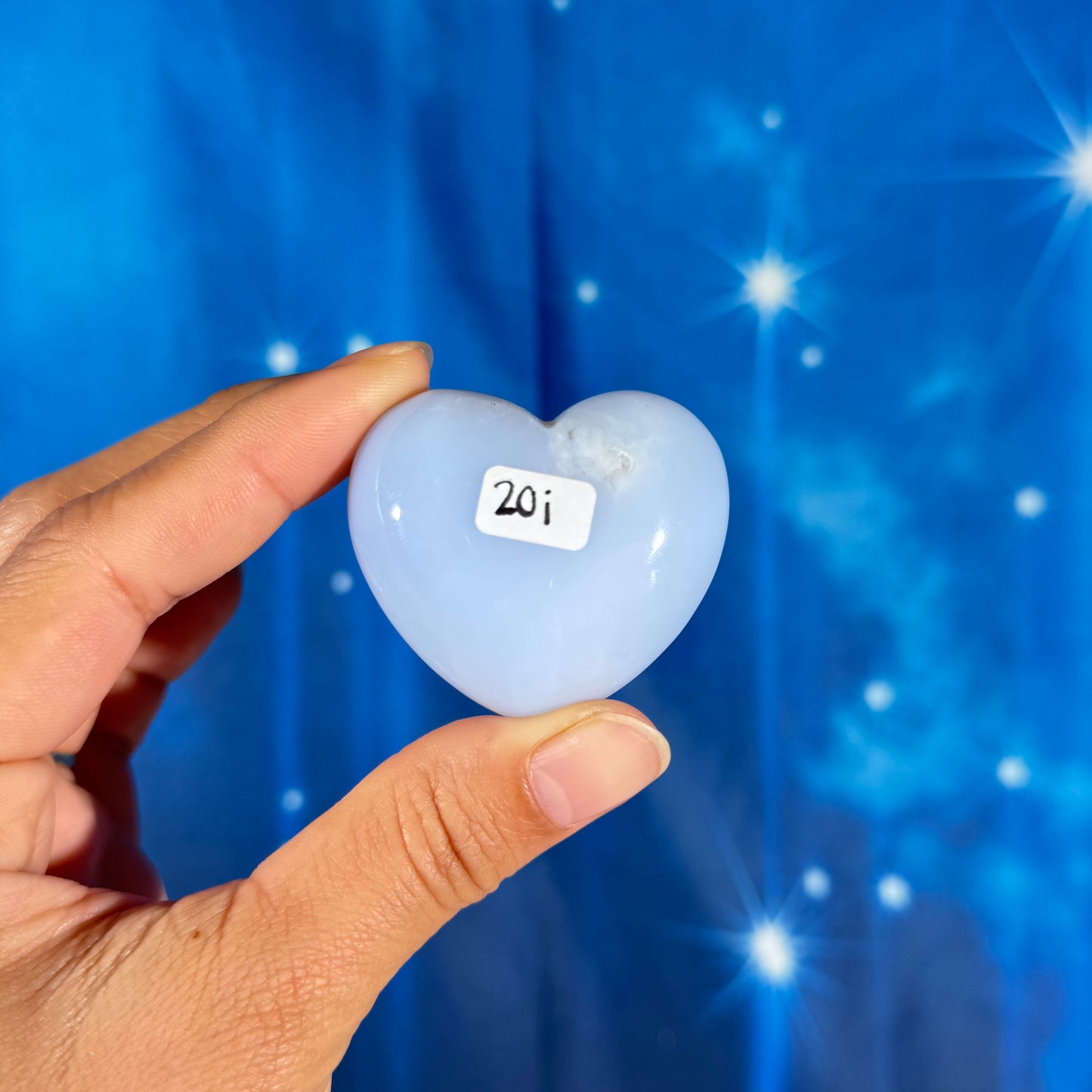 Blue Chalcedony Heart – 0.068 kg