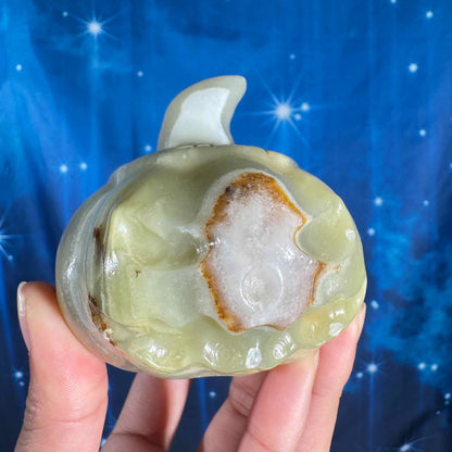 Green Banded Calcite Pumpkin – 0.493 kg