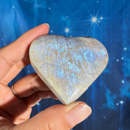 Belomorite heart – 2 1/2 × 7/8 × 2 3/8 in - 4.1 oz