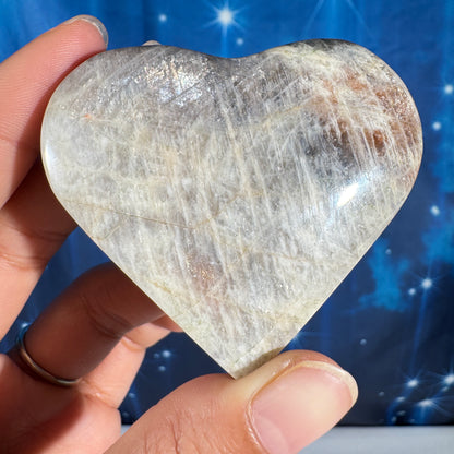 Belomorite heart – 2 1/2 × 7/8 × 2 3/8 in - 4.1 oz