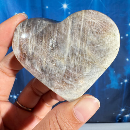 Belomorite heart – 2 1/2 × 7/8 × 2 3/8 in - 4.1 oz