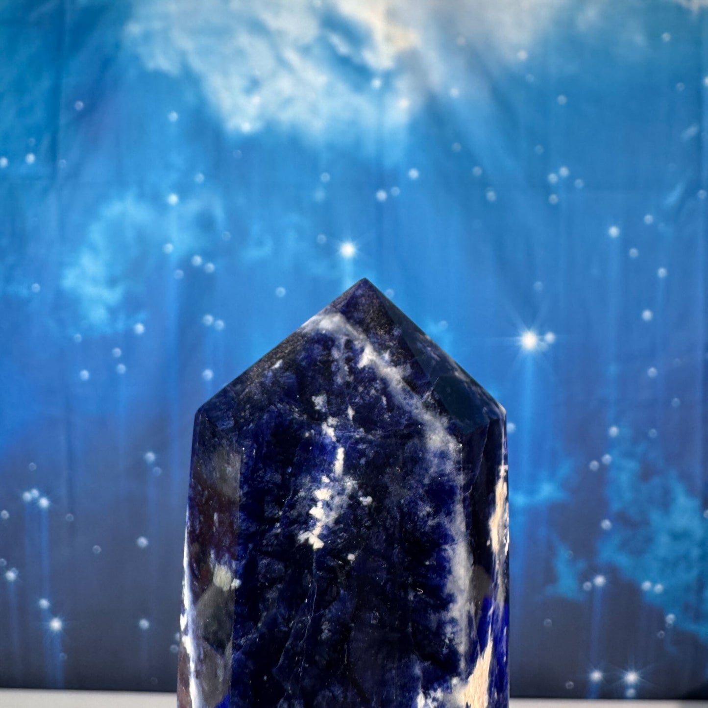 Sodalite Point – 0.181 kg