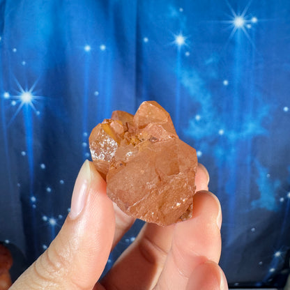 Iron-Stained Quartz Cluster – 0.060 kg