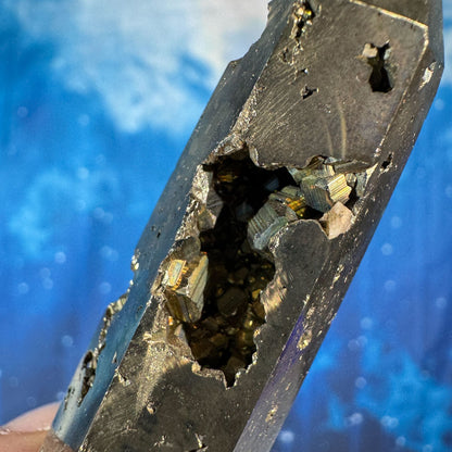 Pyrite Point – 0.105 kg