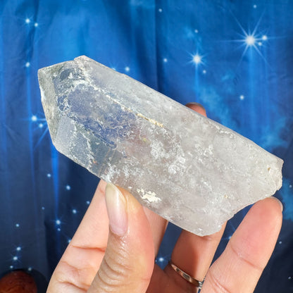 Clear quartz with chlorite natural point - 1 3/4" × 1 3/8" × 4" - 7.6 oz - self-healed bottom
