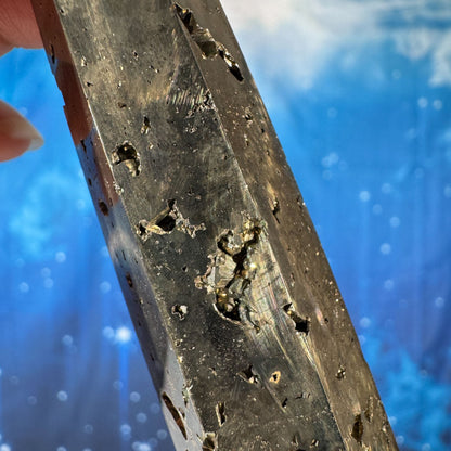 Pyrite Point – 0.105 kg