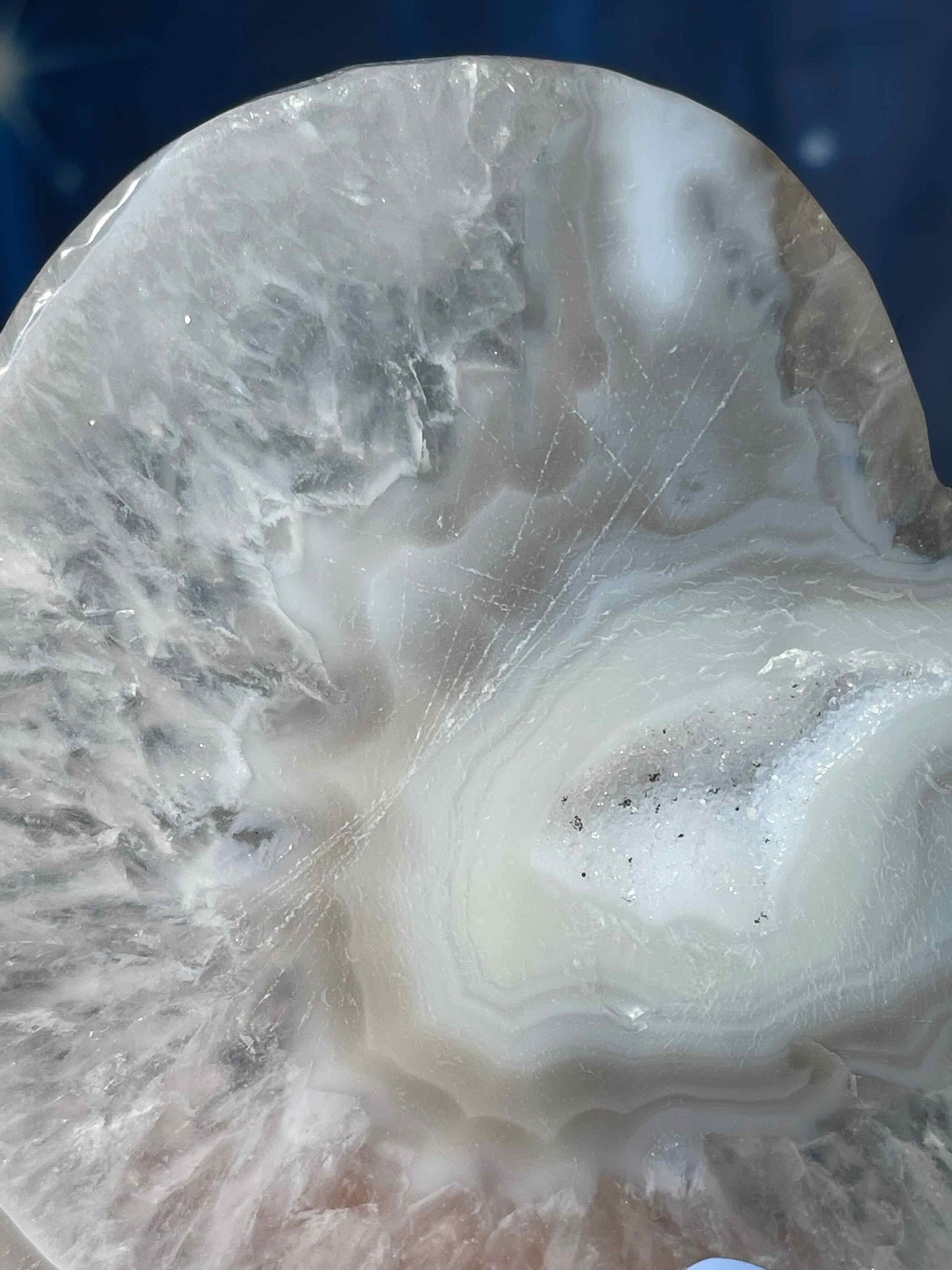 Druzy Agate heart carving | 4 1/4" long | 235 grams | Agate with Quartz | stand included