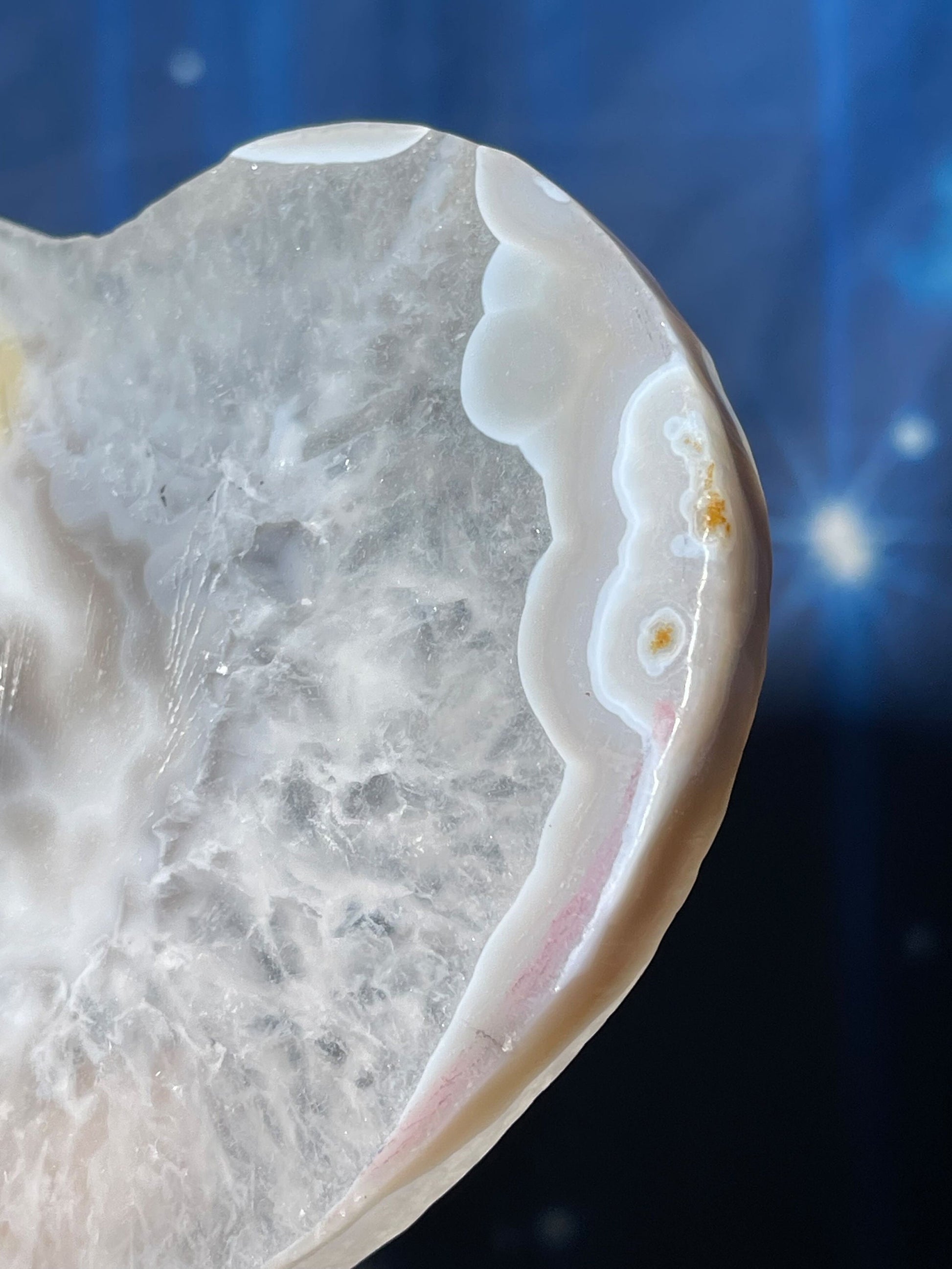 Druzy Agate heart carving | 4 1/4" long | 235 grams | Agate with Quartz | stand included