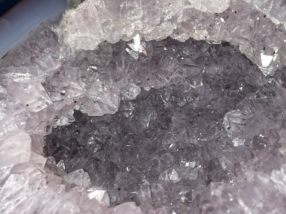 XL Agate Geode | 6" long | 1.520 kilograms | NO PAIR | mini rainbows | Dendrite inclusions