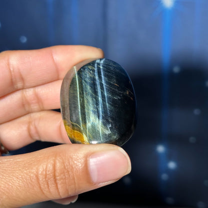 Blue Tiger's Eye Palm Stone | 2 1/8" long | 48 grams | flashy blue