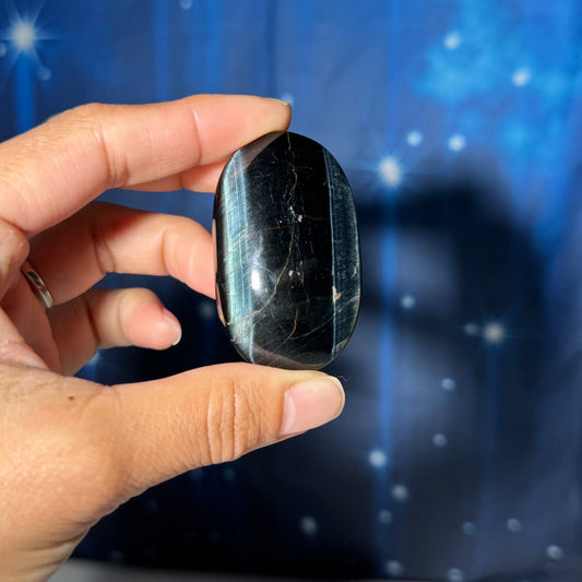 Blue Tiger's Eye Palm Stone | 2 1/8" long | 54 grams | flashy blue