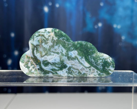 Moss Agate cloud | 3 3/8” long | 85 grams | DOES self-stand