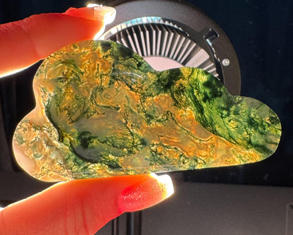 Moss Agate cloud | 3 3/8” long | 85 grams | DOES self-stand
