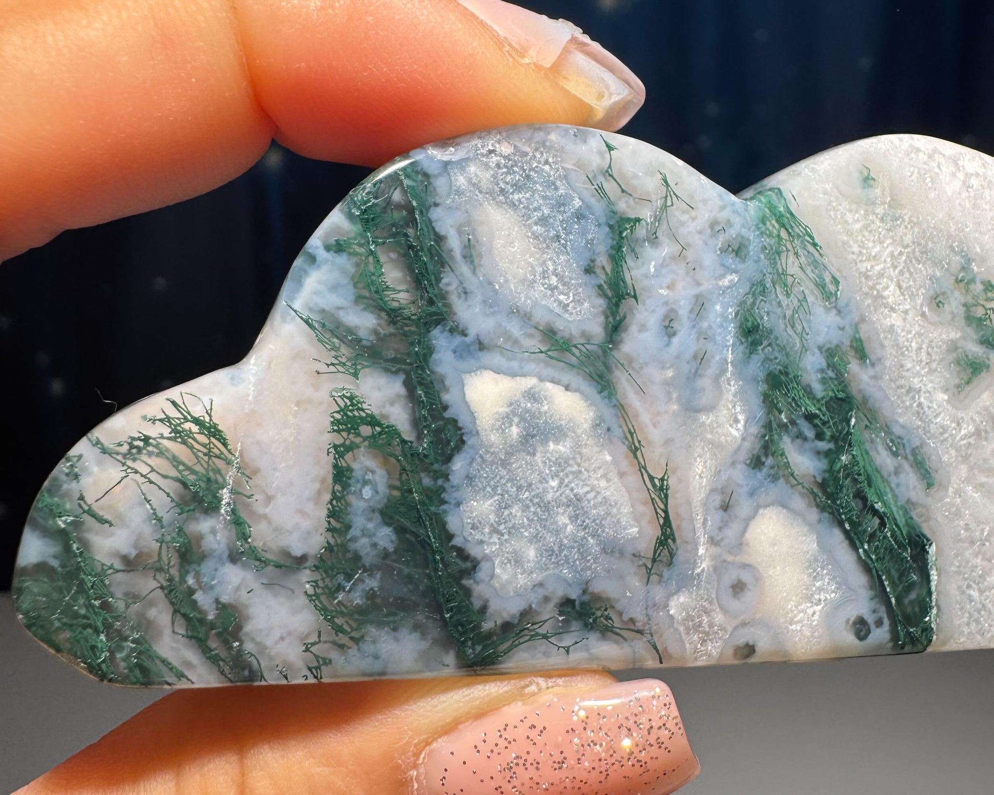 Moss Agate cloud | 3 3/4” long | 93 grams | DOES self-stand