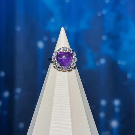 Amethyst heart ring | adjustable | 4.3 grams | 0.925 stamped