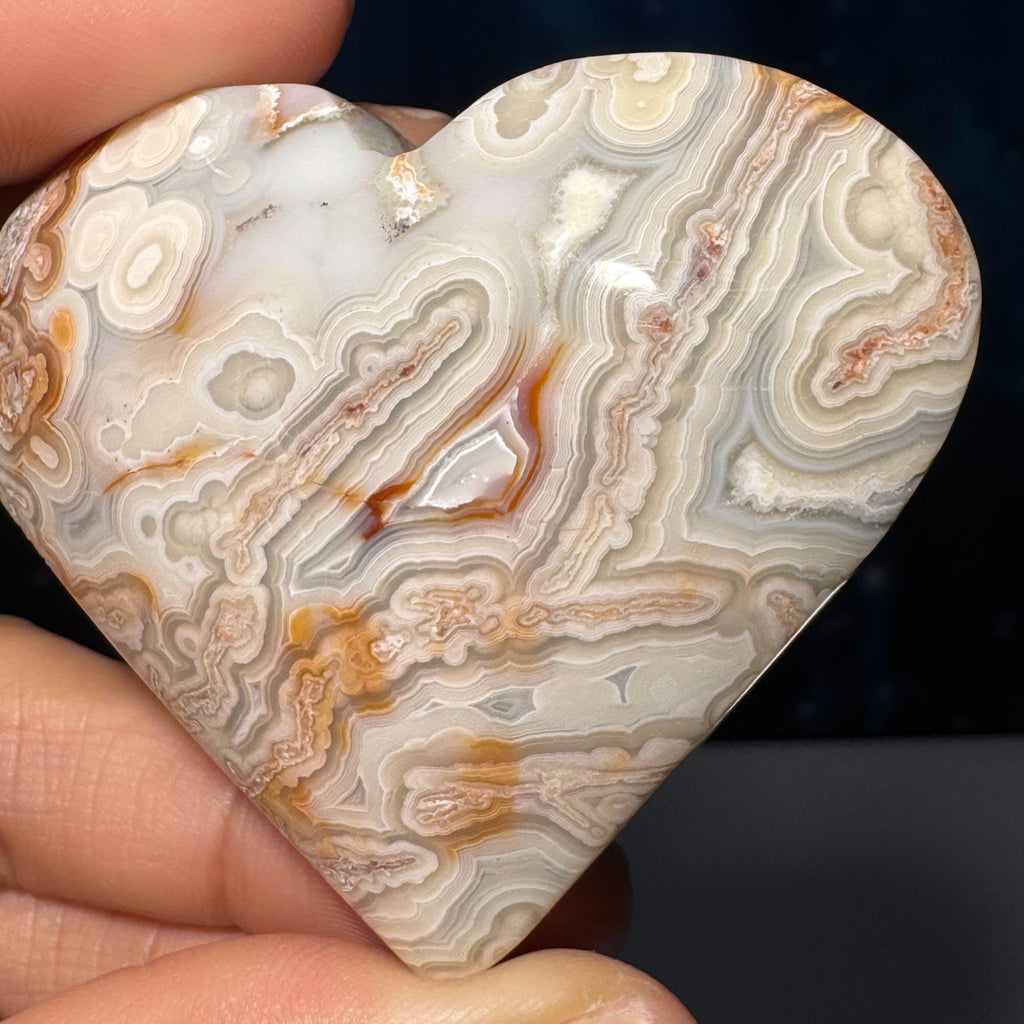 Mexico Crazy Lace Agate heart | 2 1/4" wide | 82 grams | self-standing