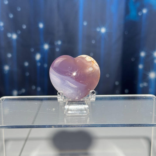 mini Agate heart | 1 5/8" wide | 46 grams | stand included