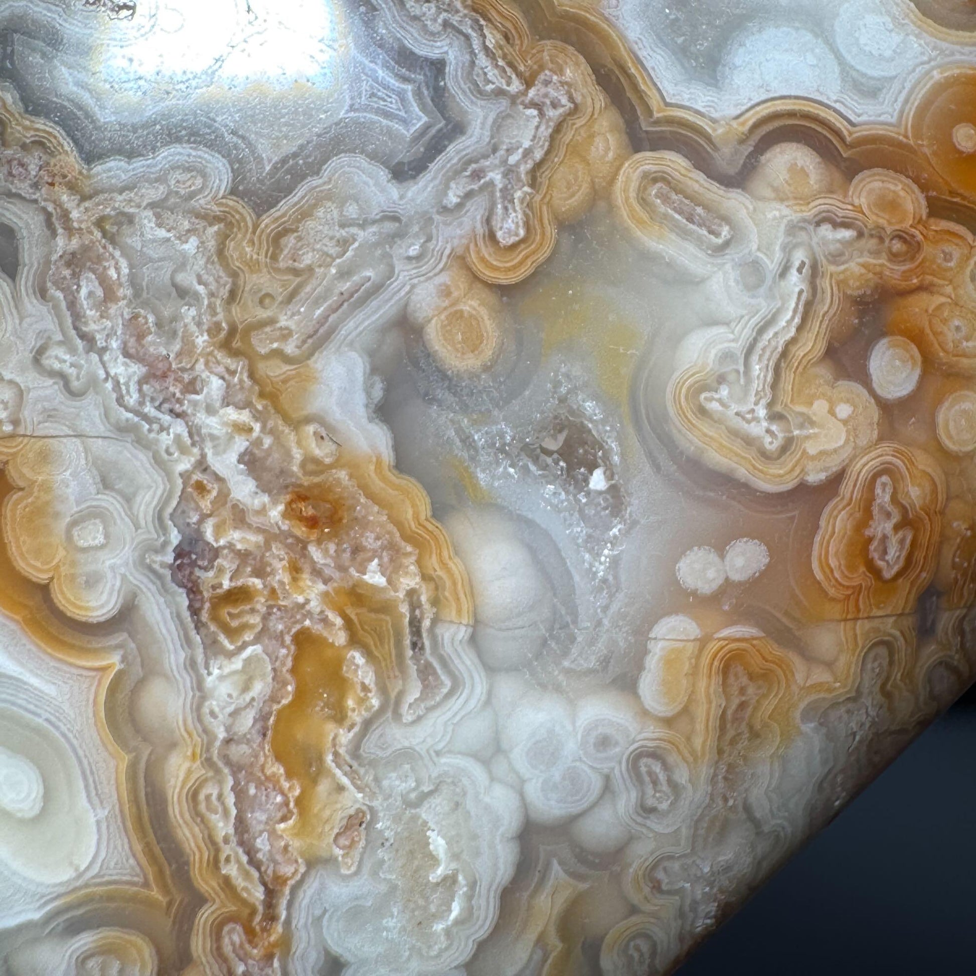 Mexico Crazy Lace Agate heart | 2 1/4" wide | 82 grams | self-standing