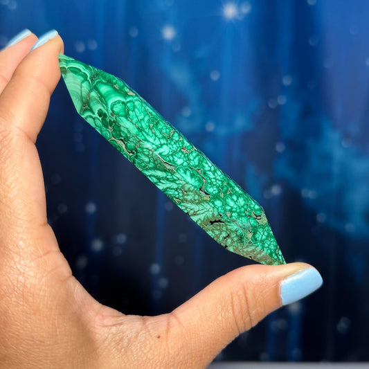 Malachite DT | 4 1/4" long | 76 grams | genuine Malachite | natural Malachite | double termination | Damage Discount