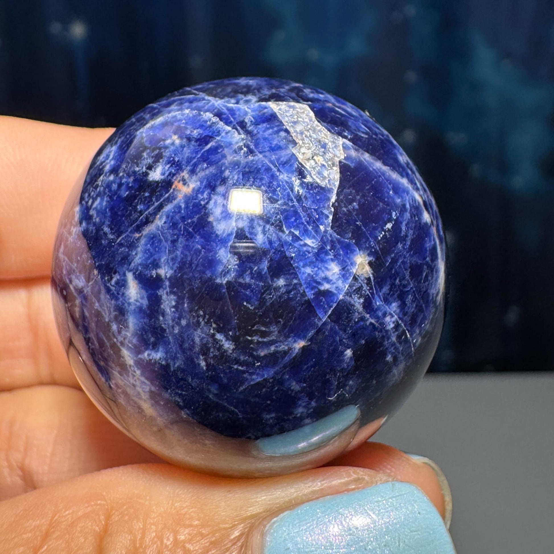 Sodalite sphere | 35mm | 53 grams | stand included