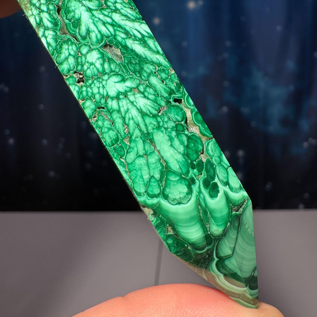 Malachite DT | 4 1/4" long | 76 grams | genuine Malachite | natural Malachite | double termination | Damage Discount