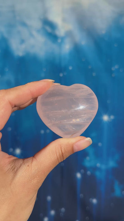 Rose Quartz Heart – 0.096 kg