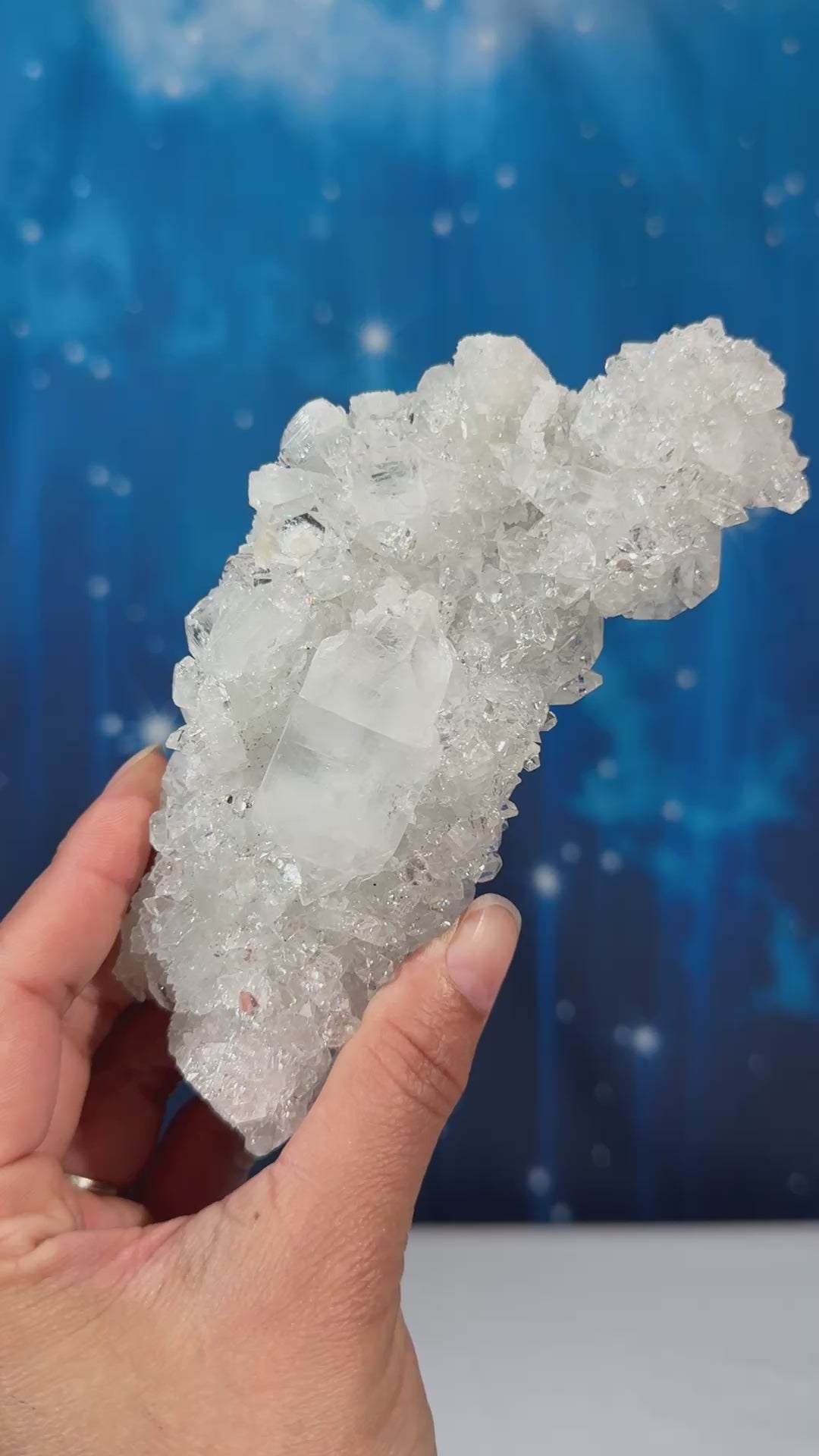 Apophyllite – 0.335 kg
