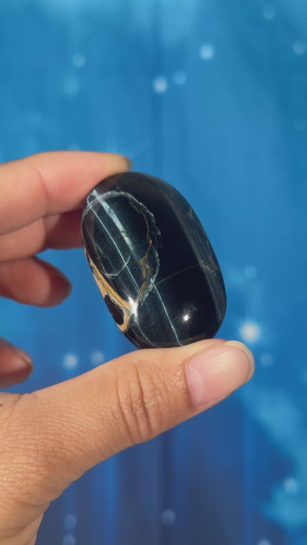 Blue Tiger's Eye Palmstone – 0.043 kg