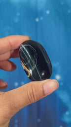 Blue Tiger's Eye Palmstone – 0.043 kg