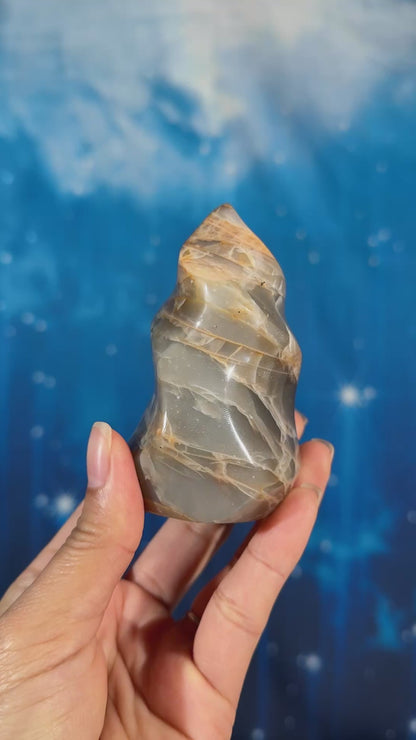 Flashy Black and Peach Moonstone Flame with Sunstone – 0.289 kg
