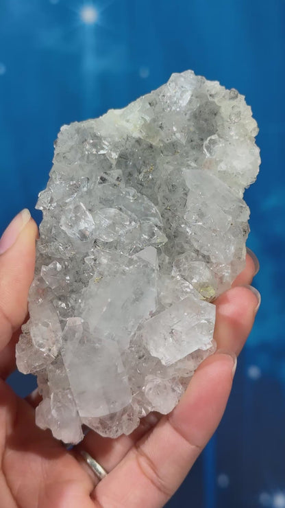 Apophyllite – 0.153 kg
