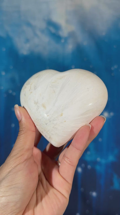 Scolecite Heart – 0.454 kg